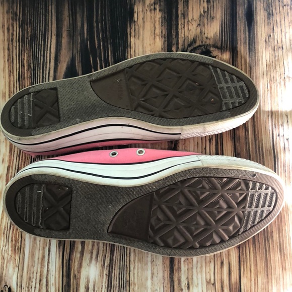 Pink converse! - Picture 5 of 5